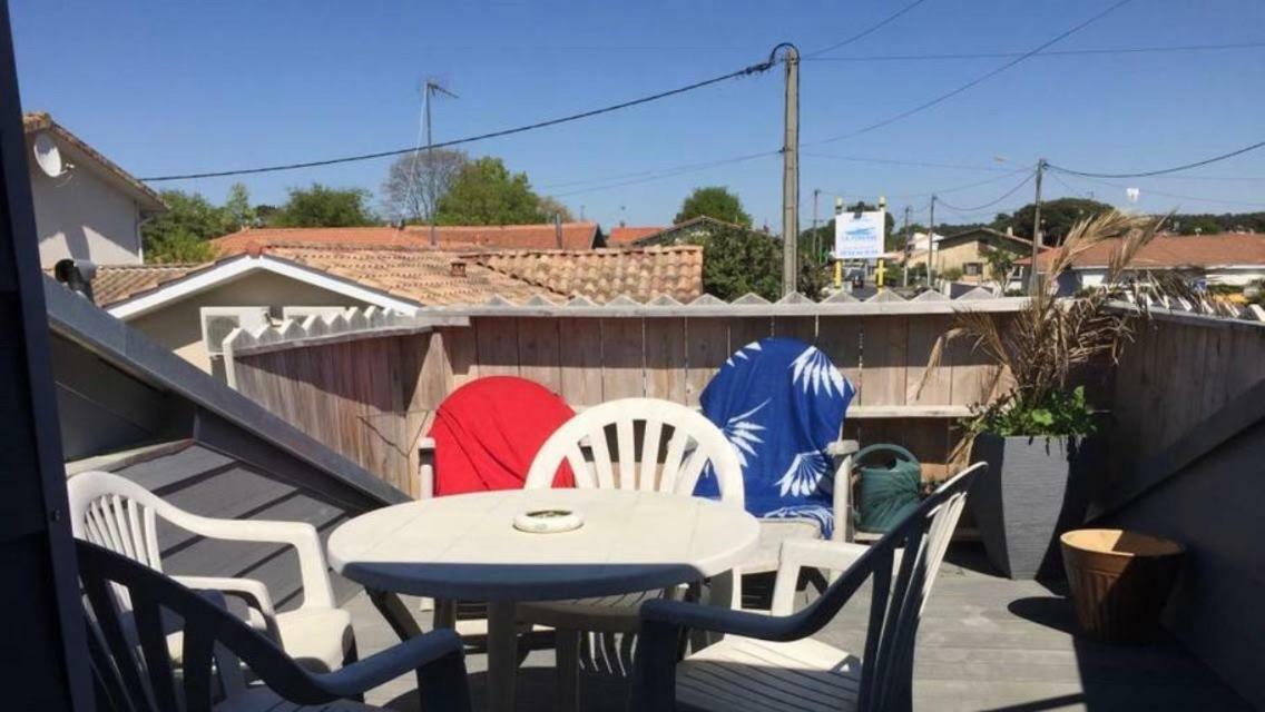 La Cabane Rustique Du Bassin Apartment ลาเตสเตอ-เดอ-บูค ภายนอก รูปภาพ